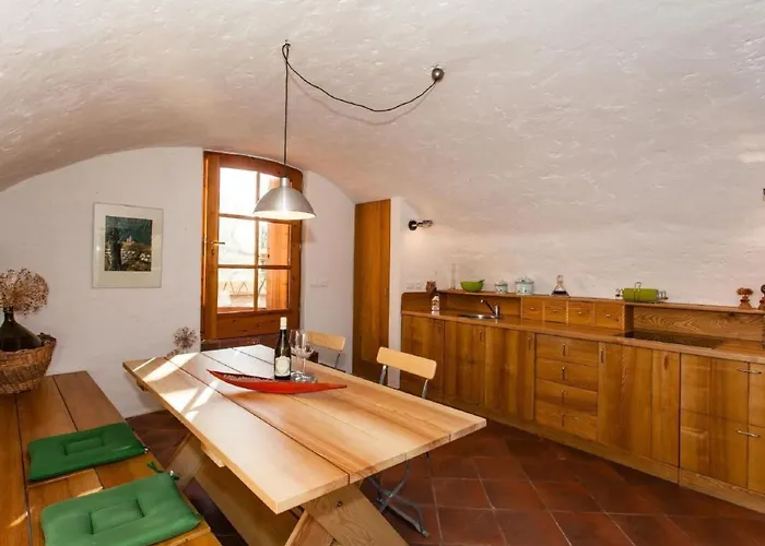 Rustiko-landhaus Mit Infinity-pool Und Seeblick By Interhome * Мальчезине