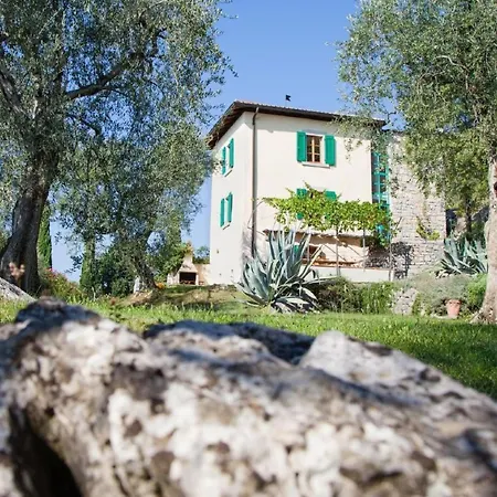 Rustiko-landhaus Mit Infinity-pool Und Seeblick By Interhome * Malcesine